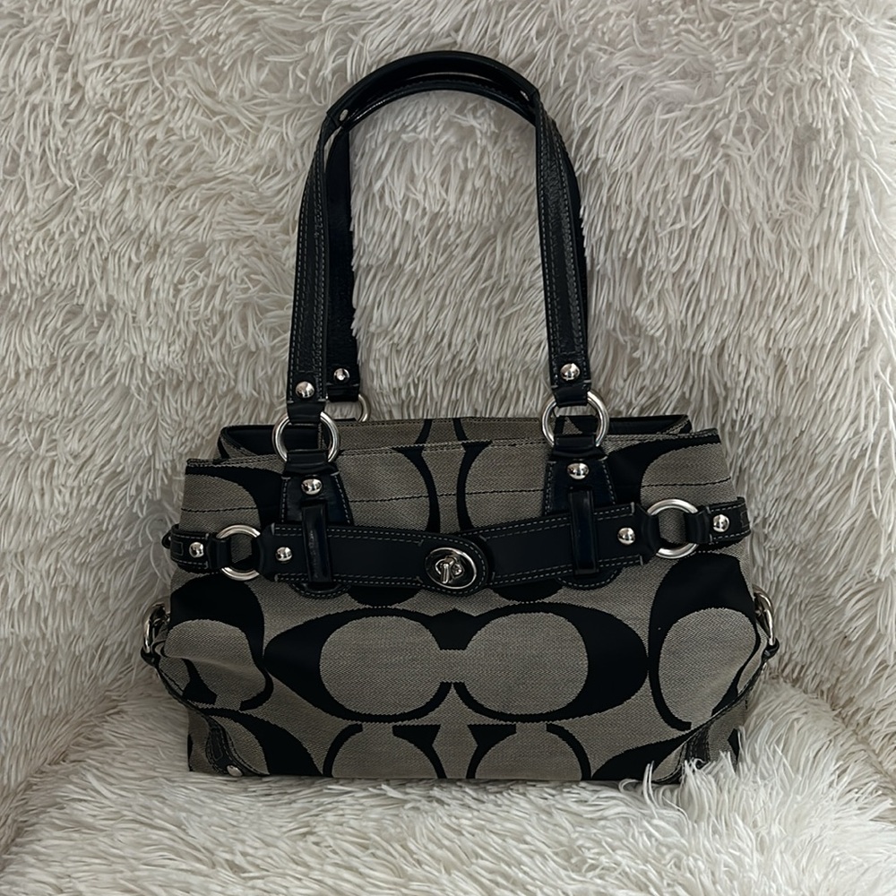 Coach Vintage Hampton handbag -  gray and black cloth with logo print